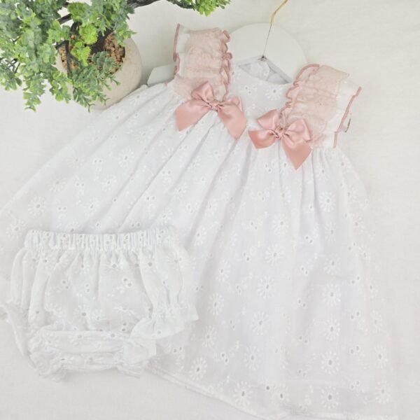Vestido bordado inglês+tapa fraldas Tam 12meses
